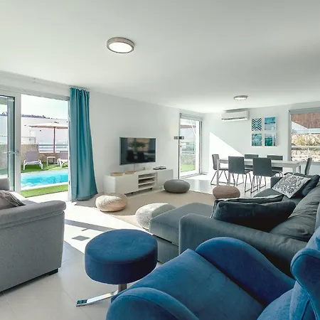 Rosa-soleada Privada Con Piscina Climatizada & Wifi En Tauro-mogan Villa La Playa de Tauro