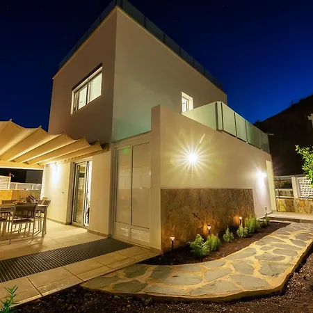 Rosa-soleada Privada Con Piscina Climatizada & Wifi En Tauro-mogan Villa