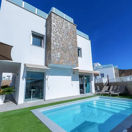 Вилла Rosa-soleada Privada Con Piscina Climatizada & Wifi En Tauro-mogan *